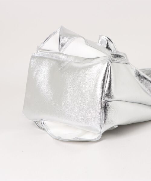 HELOYSE（エロイーズ）の「【HELOYSE/エロイーズ】フリルトートバッグ　mercury PU leather S（トートバッグ・レディース・シルバー/ブラック・FREE）」の22枚目の写真