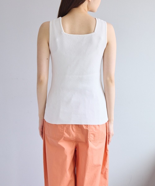 PUAL CE CIN（ピュアルセシン）の「【Du noir】リネンタッチスクエアタンク（タンクトップ・レディース・ブラック/オフホワイト/グレイッシュベージュ・FREE）」の10枚目の写真