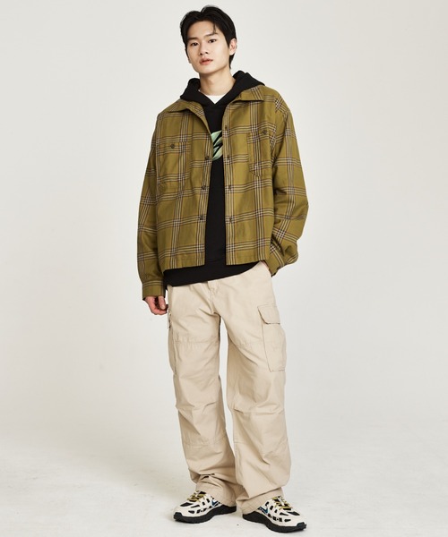 NIKE（ナイキ）の「ナイキ ライフ メンズ ロングスリーブ フランネル シャツ / Nike Life Men's Long-Sleeve Flannel Shirt IF1046-368 Olive Flak（シャツ/ブラウス・メンズ・オリーブ・2XL/L/M/S/XL）」の2枚目の写真