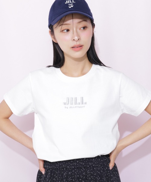JILL by JILL STUART(ジルバイジルスチュアート)の「【新色追加】刺繍ロゴTシャツオーガニックコットン(Tシャツ/カットソー・レディース・ブルー/ブラック/ホワイト/ピンク/ホワイト系その他/ホワイト系その他3/ピンク系その他・FREE)」の1枚目の写真