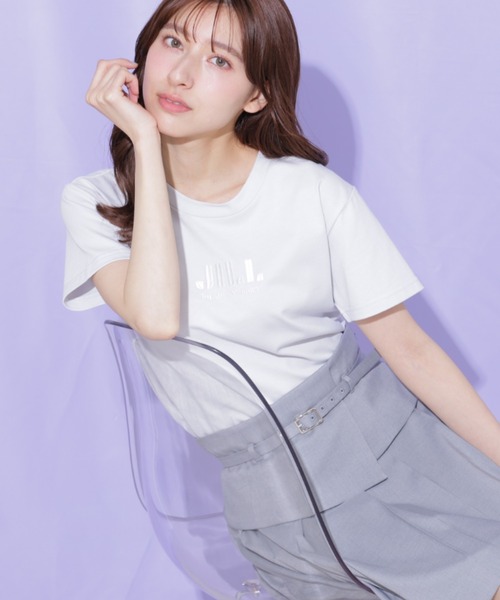 JILL by JILL STUART(ジルバイジルスチュアート)の「刺繍ロゴTシャツオーガニックコットン(Tシャツ/カットソー・レディース・ブルー/ブラック/ホワイト/ピンク・FREE)」の4枚目の写真