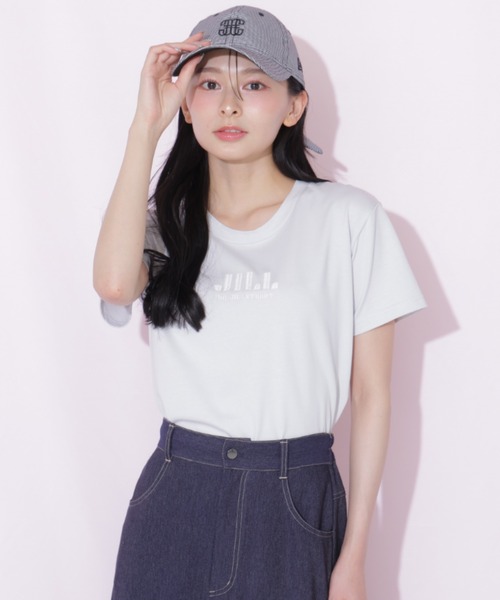 JILL by JILL STUART(ジルバイジルスチュアート)の「【新色追加】刺繍ロゴTシャツオーガニックコットン(Tシャツ/カットソー・レディース・ブルー/ブラック/ホワイト/ピンク/ホワイト系その他/ホワイト系その他3/ピンク系その他・FREE)」の20枚目の写真