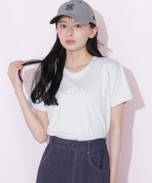 JILL by JILL STUART(ジルバイジルスチュアート)の「【新色追加】刺繍ロゴTシャツオーガニックコットン(Tシャツ/カットソー・レディース・ブルー/ブラック/ホワイト/ピンク/ホワイト系その他/ホワイト系その他3/ピンク系その他・FREE)」の19枚目の写真