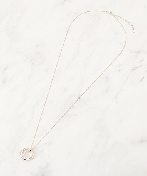 grove（グローブ）の「ダブルメタルビジューリングネックレス（ネックレス・レディース・ゴールド/ピンクゴールド/シルバー・00）」の5枚目の写真