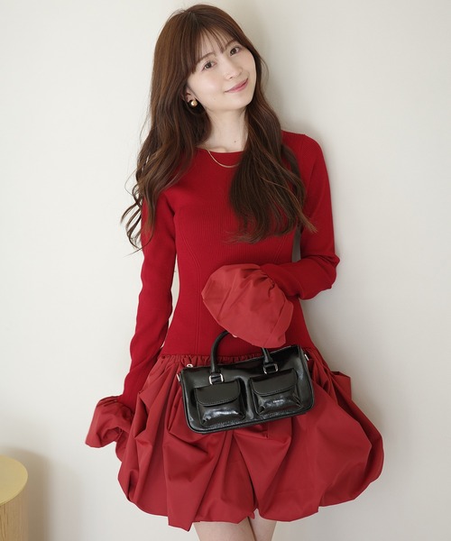 EIMY ISTOIRE（エイミーイストワール）の「ボリュームヘムドッキングニットワンピ（ワンピース・レディース・ブラック/アイボリー/レッド・F）」の3枚目の写真