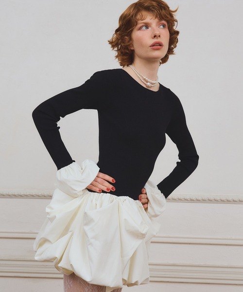 EIMY ISTOIRE（エイミーイストワール）の「ボリュームヘムドッキングニットワンピ（ワンピース・レディース・ブラック/アイボリー/レッド・F）」の6枚目の写真