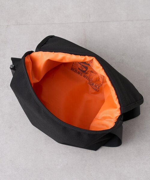 CIAOPANIC TYPY(チャオパニックティピー)の「【ユニセックス】犬刺繍ロゴフラップショルダーバッグ(ショルダーバッグ・メンズ・ブラック・ONE SIZE)」の3枚目の写真