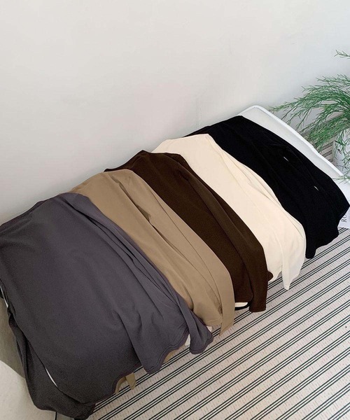 LOWO(ロワ)の「プチハイネック シアートップス カットソー 長袖 きれいめ インナー(Tシャツ/カットソー・レディース・キャメル/アイボリー/チャコールグレー/ブラウン/ブラック・L/M)」の6枚目の写真