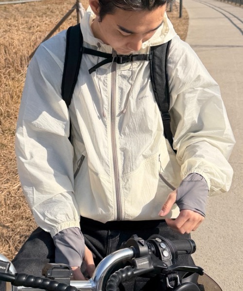 COVERNAT(カバーナット)の「PACKABLE LIGHTWEIGHT WINDBREAKER(ナイロンジャケット・メンズ・アイボリー/チャコールグレー/カモフラージュ・XX-LARGE/X-LARGE/LARGE/MEDIUM/SMALL)」の1枚目の写真