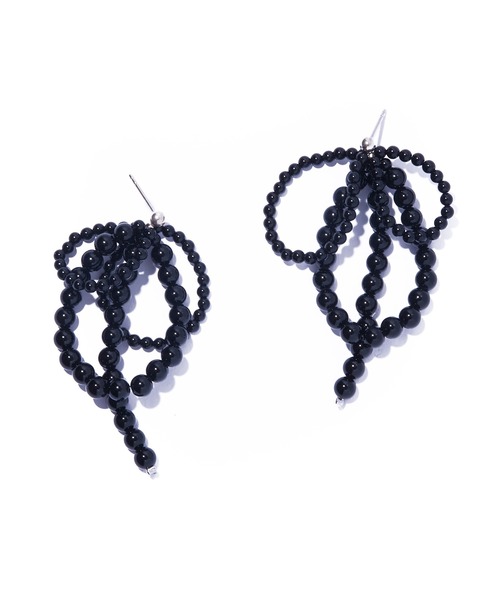 IRIS47(イリスフォーセブン)の「【IRIS 47】fabiana onyx pierce/ファビアナ オニキス ピアス JSV9(ピアス(両耳用)・レディース・ブラック・FREE)」の1枚目の写真