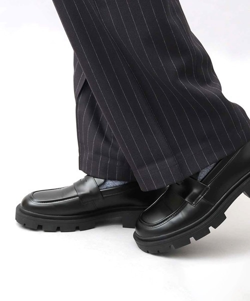 BACKYARD FAMILY(バックヤードファミリー)の「glabella PLATFORM WIDE COIN LOAFERS(ローファー・メンズ・ブラック・S/L)」の10枚目の写真
