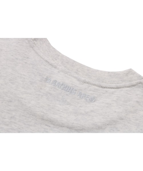 A BATHING APE(アベイシングエイプ)の「BAPE BEE ONE POINT TEE(Tシャツ/カットソー・メンズ・グレー/ブラック/ネイビー/イエロー・LARGE/SMALL/MEDIUM/X-LARGE/XX-LARGE/XXX-LARGE)」の14枚目の写真