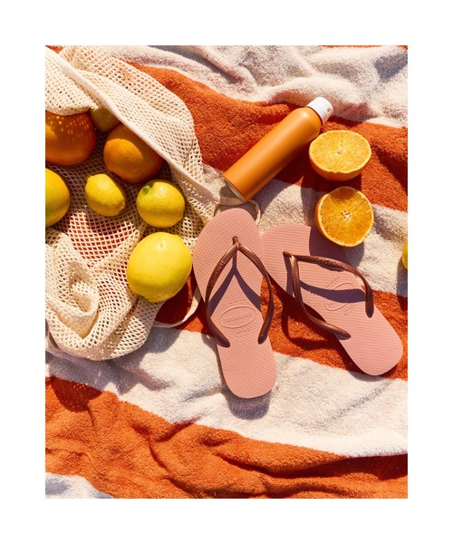 havaianas（ハワイアナス）の「SLIM（サンダル・レディース・ホワイト/ピンク/ゴールド系2/ネイビー/オレンジ/ブラック/ゴールド系3・22cm/23cm/24.5cm/25.5cm）」の15枚目の写真