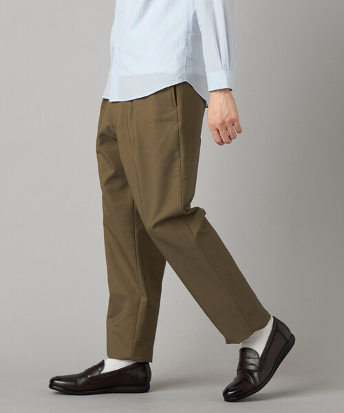 COMME CA MEN(コムサメン)の「タックテーパード チノパンツ(チノパンツ・メンズ・ベージュ/ネイビー/カーキ・L/M/S)」の2枚目の写真