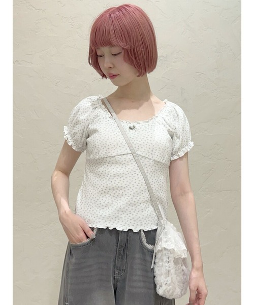 merry jenny(メリージェニー)の「petit flower pure neck tee(Tシャツ/カットソー・レディース・アイボリー/オフホワイト・FREE)」の2枚目の写真