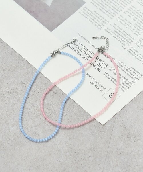 mystic（ミスティック）の「クリアカラービーズネックレス（ネックレス・レディース・ピンク/ブルー・ONE SIZE）」の2枚目の写真