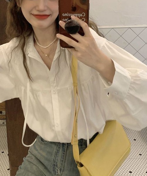 mielu(ミエル)の「フロントボタンシャツブラウス(シャツ/ブラウス・レディース・ホワイト/ベージュ・MEDIUM/LARGE)」の9枚目の写真