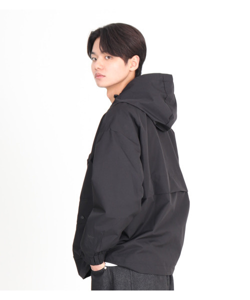 BUTTON SEOUL（ボタンソウル）の「[TEFLON] コンパスウィンドブレーカー フードジャケット 4色（ブラック）（MA-1・メンズ・その他・M/L/XL）」の8枚目の写真