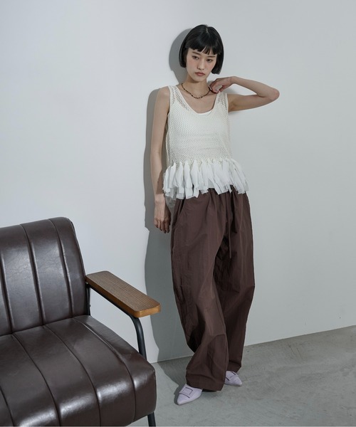 THE YOn(ザヨン)の「フリンジヘムメッシュニットノースリ(ニット/セーター・レディース・ブラック/ベージュ/アイボリー・FREE)」の7枚目の写真