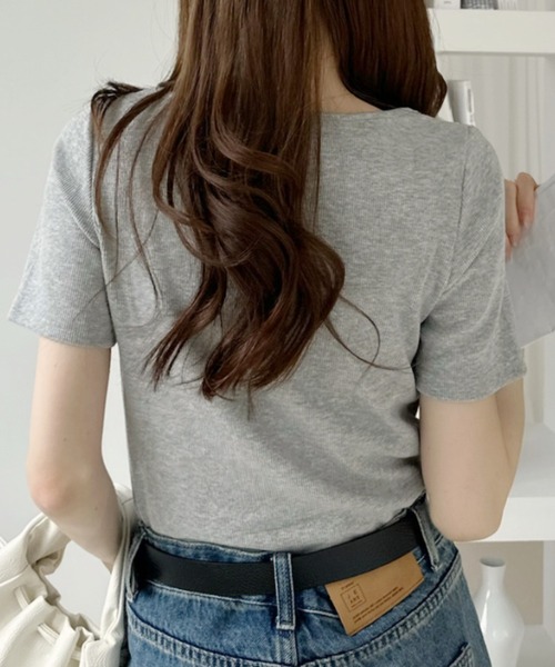 Ada.(エイダ)の「ワンポイント刺繍 Uネック 半袖 Tシャツ(Tシャツ/カットソー・レディース・ブラック/チャコール/グレー/オフホワイト・FREE)」の20枚目の写真