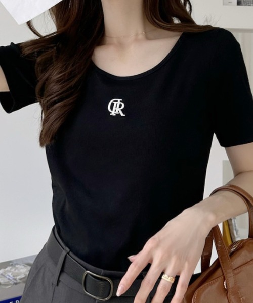 Ada.(エイダ)の「ワンポイント刺繍 Uネック 半袖 Tシャツ(Tシャツ/カットソー・レディース・ブラック/チャコール/グレー/オフホワイト・FREE)」の15枚目の写真