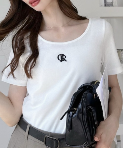 Ada.(エイダ)の「ワンポイント刺繍 Uネック 半袖 Tシャツ(Tシャツ/カットソー・レディース・ブラック/チャコール/グレー/オフホワイト・FREE)」の10枚目の写真