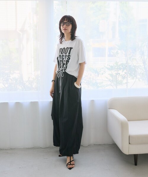 RIVE DROITE(リヴドロワ)の「【接触冷感】アソートロゴTee(Tシャツ/カットソー・レディース・チャコールグレー/ライトベージュ/ホワイト・FREE)」の13枚目の写真