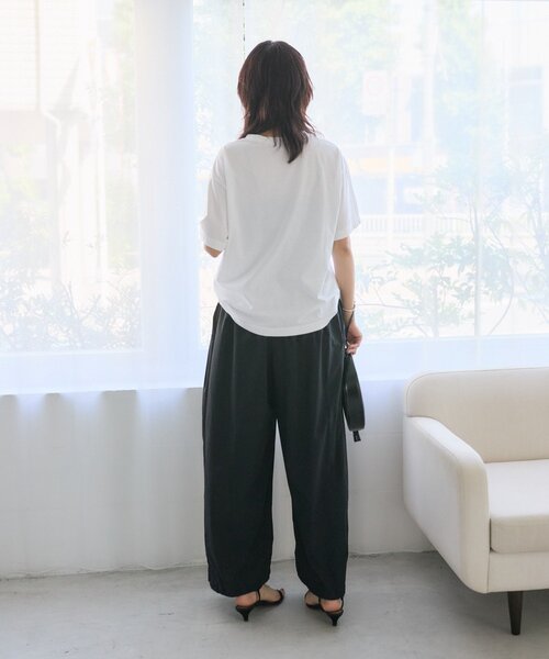 RIVE DROITE(リヴドロワ)の「【接触冷感】アソートロゴTee(Tシャツ/カットソー・レディース・チャコールグレー/ライトベージュ/ホワイト・FREE)」の16枚目の写真