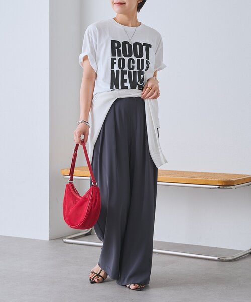 RIVE DROITE(リヴドロワ)の「【接触冷感】アソートロゴTee(夏服)(Tシャツ/カットソー・レディース・チャコールグレー/ライトベージュ/ホワイト・FREE)」の5枚目の写真