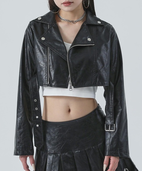 ANAP（アナップ）の「コンパクト クロップド フェイク レザー ジャケット（その他アウター・レディース・ブラック・F）」の3枚目の写真