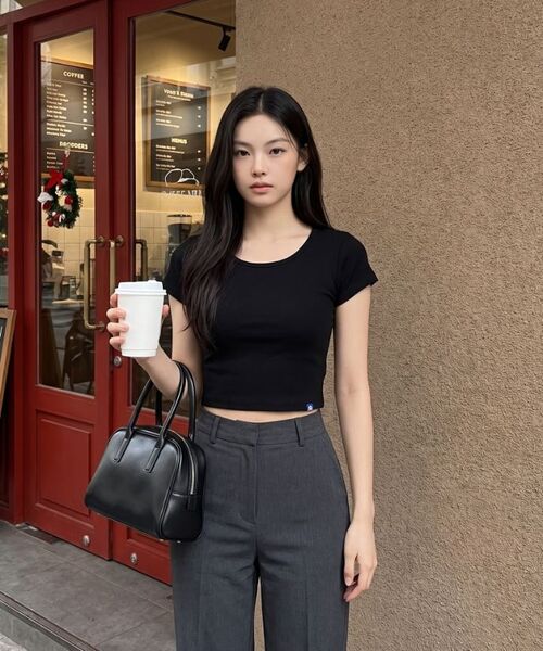 DOLPHIN WAVE APPAREL（ドルフィンウェーブアパレル）の「[2パック] ドルフィンウィメンズ スクープネック キャップスリーブ 半袖Tシャツ（Tシャツ/カットソー・レディース・ブラック×グレー/ライトグレー/ホワイト×ブラック/アイボリー/ホワイト×グレー/ブラック×ブラック・FREE）」の22枚目の写真