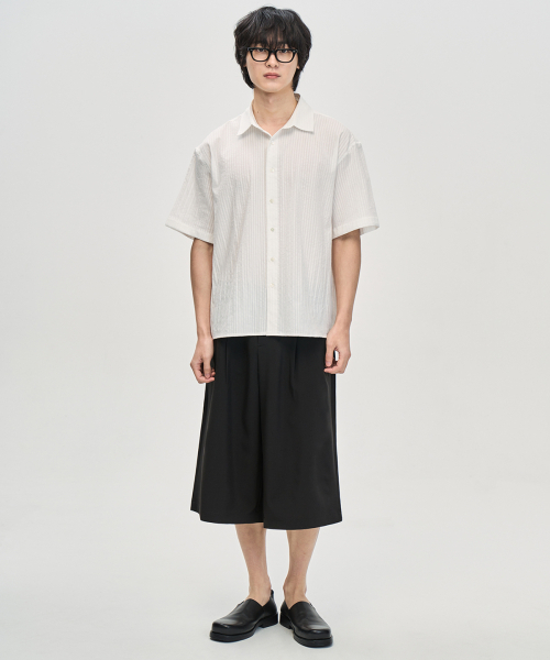 PRAIRIE(KR)（プレーリー）の「ドビーストライプ クロップド半袖シャツ (IVORY)（シャツ/ブラウス・メンズ・アイボリー・MEDIUM/LARGE）」の4枚目の写真