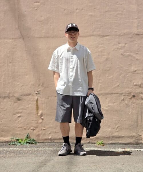 PRAIRIE(KR)（プレーリー）の「ドビーストライプ クロップド半袖シャツ (IVORY)（シャツ/ブラウス・メンズ・アイボリー・MEDIUM/LARGE）」の7枚目の写真