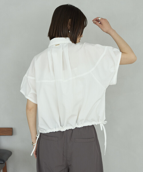 Firsthand(ファーストハンド)の「Firsthand/ファーストハンド 切り替え ショートスリーブ ヘムコード ブラウス(シャツ/ブラウス・レディース・ライトグリーン/ブラック/サックスブルー/ホワイト・FREE)」の10枚目の写真