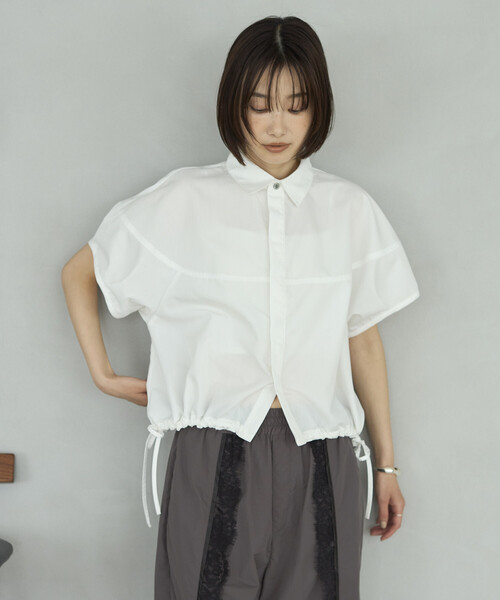 Firsthand(ファーストハンド)の「Firsthand/ファーストハンド 切り替え ショートスリーブ ヘムコード ブラウス(シャツ/ブラウス・レディース・ライトグリーン/ブラック/サックスブルー/ホワイト・FREE)」の12枚目の写真