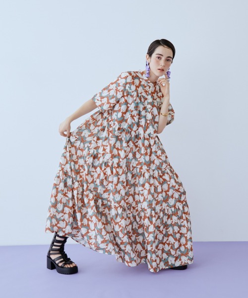manana suerte（マニャーナスエルテ）の「オリジナルプリントティアードワンピース（ワンピース・レディース・ブラック/オレンジ・FREE）」の9枚目の写真