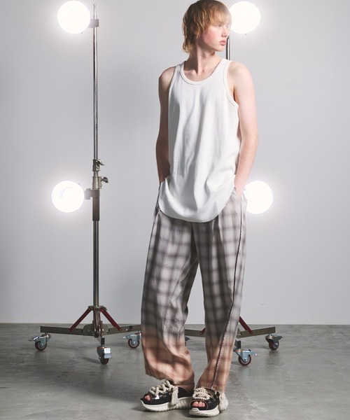 MAISON SPECIAL(メゾンスペシャル)の「《UNISEX》Fraise Layered Round Tank Top/フライスレイヤードラウンドタンクトップ【MAISON SPECIAL/メゾンスペシャル】(タンクトップ・メンズ・チャコールグレー/グレー/ホワイト/ブラック・1/0/2)」の19枚目の写真