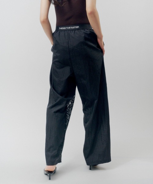 THINGS THAT MATTER(シングス ザット マター)の「「ZOZOTOWN別注」 FRONT LACE TAFFETA EASY PANTS / フロントレース×タフタイージーパンツ(その他パンツ・レディース・オフホワイト/ブラック・FREE)」の22枚目の写真