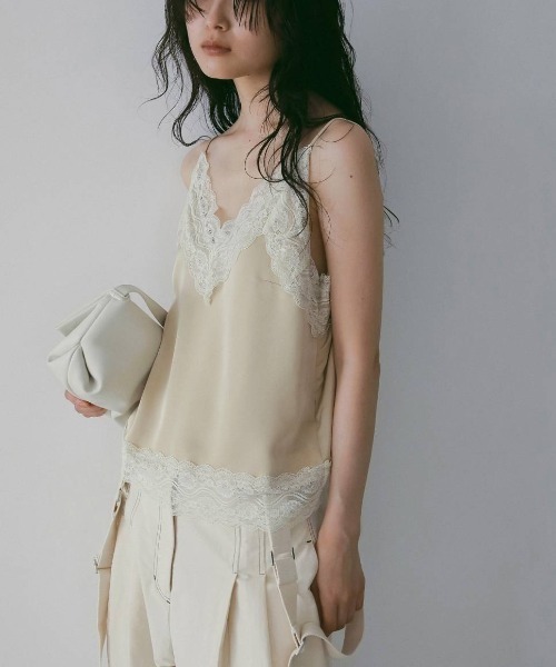 anuke(アンヌーク)の「Satin Lace Camisole 62610425(Tシャツ/カットソー・メンズ・ネイビー/オフホワイト・FREE)」の2枚目の写真