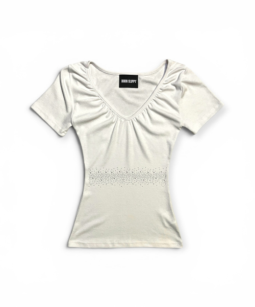 BORN SLIPPY（ボーンスリッピー）の「Crystal Line VネックシャーリングTシャツ（アイボリー）（Tシャツ/カットソー・レディース・その他・FREE）」の4枚目の写真