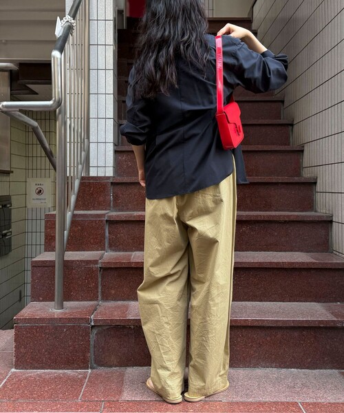 fredy emue(フレディエミュ)の「ミリタリーボリュームパンツ(その他パンツ・レディース・ブラック/ベージュ/カーキ・38)」の13枚目の写真