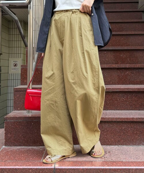 fredy emue(フレディエミュ)の「ミリタリーボリュームパンツ(その他パンツ・レディース・ブラック/ベージュ/カーキ・38)」の17枚目の写真