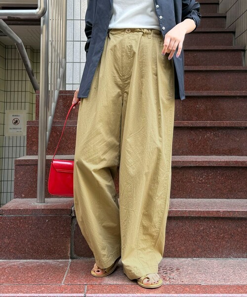fredy emue(フレディエミュ)の「ミリタリーボリュームパンツ(その他パンツ・レディース・ブラック/ベージュ/カーキ・38)」の22枚目の写真