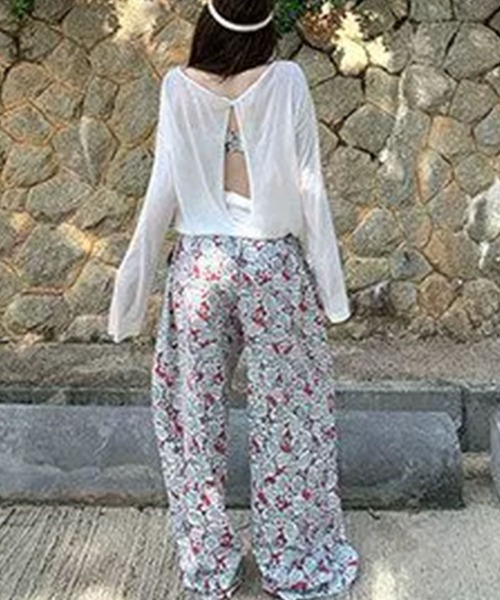 GLAMOROUS JANE(グラマラスジェーン)の「バックオープンルーズトップス(Tシャツ/カットソー・レディース・ホワイト/ブラック・FREE)」の5枚目の写真
