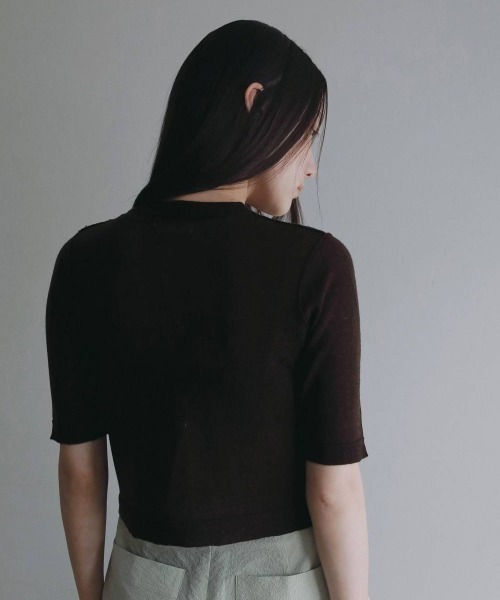 anuke(アンヌーク)の「Wool Knit T-shirts(Tシャツ/カットソー・レディース・アイボリー/ブラウン/サーモンピンク・FREE)」の6枚目の写真