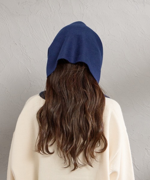 FRED PERRY（フレッドペリー）の「【WEB先行予約】[FRED PERRY/フレッドペリー] ワンポイントロゴ刺繍 ウールマフラー(WEB限定)（マフラー・レディース・ネイビー/ブラック・ONE SIZE）」の16枚目の写真