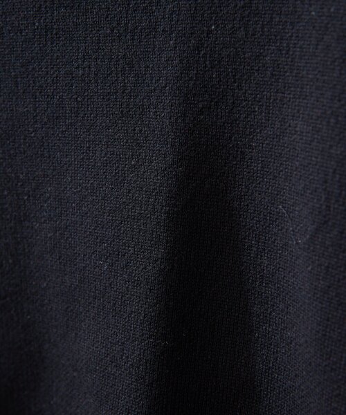 UNFORM（アンフォーム）の「【2026AW Debut】【UNFORM】スウェットライクニット（ニット/セーター・レディース・ブラック/レッド/ネイビー・FREE）」の17枚目の写真