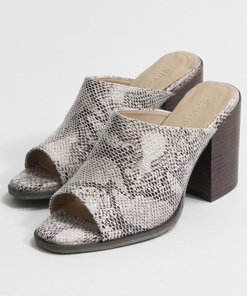 WEGO（ウィゴー）の「DISPARK/ヒールサンダル（サンダル・レディース・アニマル/ブラック/ベージュ・LARGE/MEDIUM）」の11枚目の写真