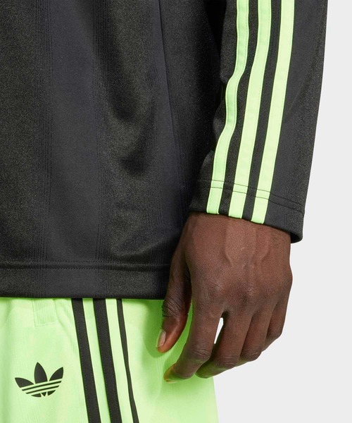 adidas(アディダス)の「adidas アディカラー ジャカード 長袖ジャージー / ロンT / アディダスオリジナルス adidas Originals(Tシャツ/カットソー・メンズ・ブラック・XX-LARGE/3XL/X-SMALL/MEDIUM/SMALL/X-LARGE/LARGE)」の4枚目の写真