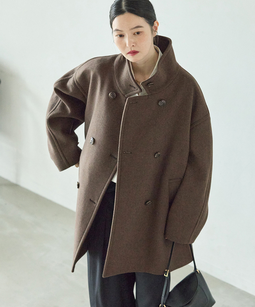 journal standard L'essage(ジャーナルスタンダードレサージュ)の「MANTECO/FABRICA ショートスタンドコート(その他アウター・レディース・カーキ/ネイビー/ブラック・38/36)」の2枚目の写真